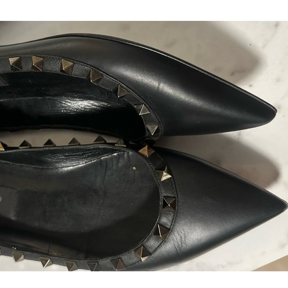 Rockstud Pointed toe flat - Picture 3 of 3